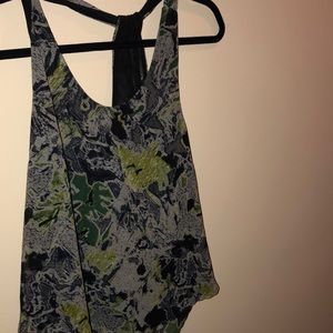 Size small multicolored tank